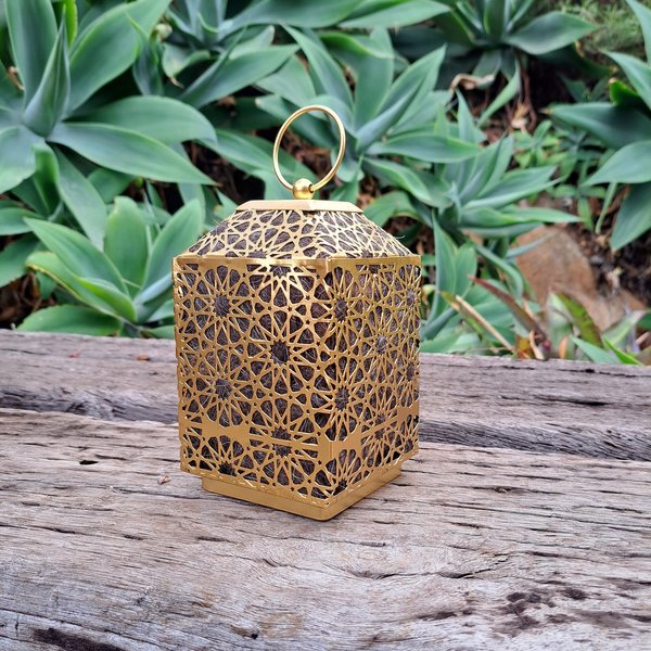 Gold Bird Nester with Llama Fibre Nesting Material. Garden Gift Idea for bird loving home gardener.  Natural Bird house filler, mothers day