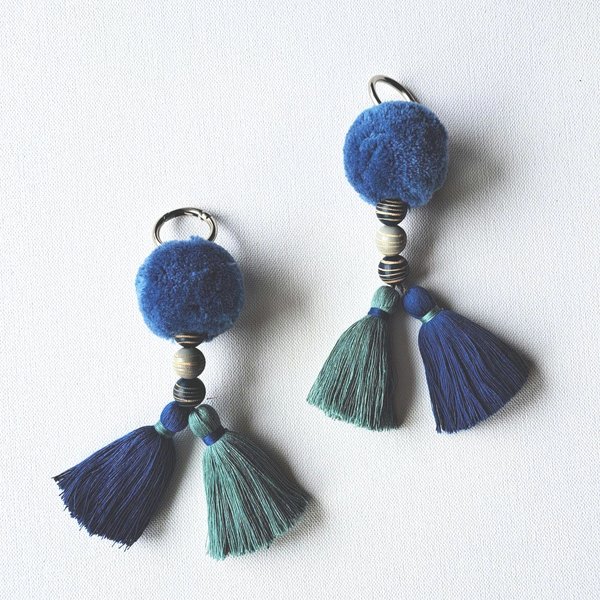 Blue Llama / Alpaca Halter Tassels
