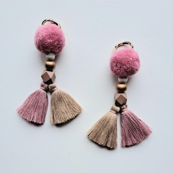 Dusky Pink Llama or Alpaca Halter Accessory. 