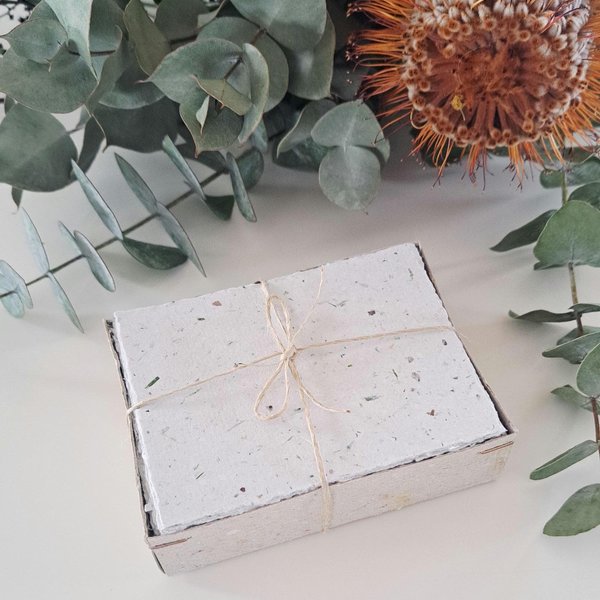 50 x Lawn Clipping Handmade note paper sheets, 4 x 3 Inch Recycled Paper Stationery Box for lawn mowing round